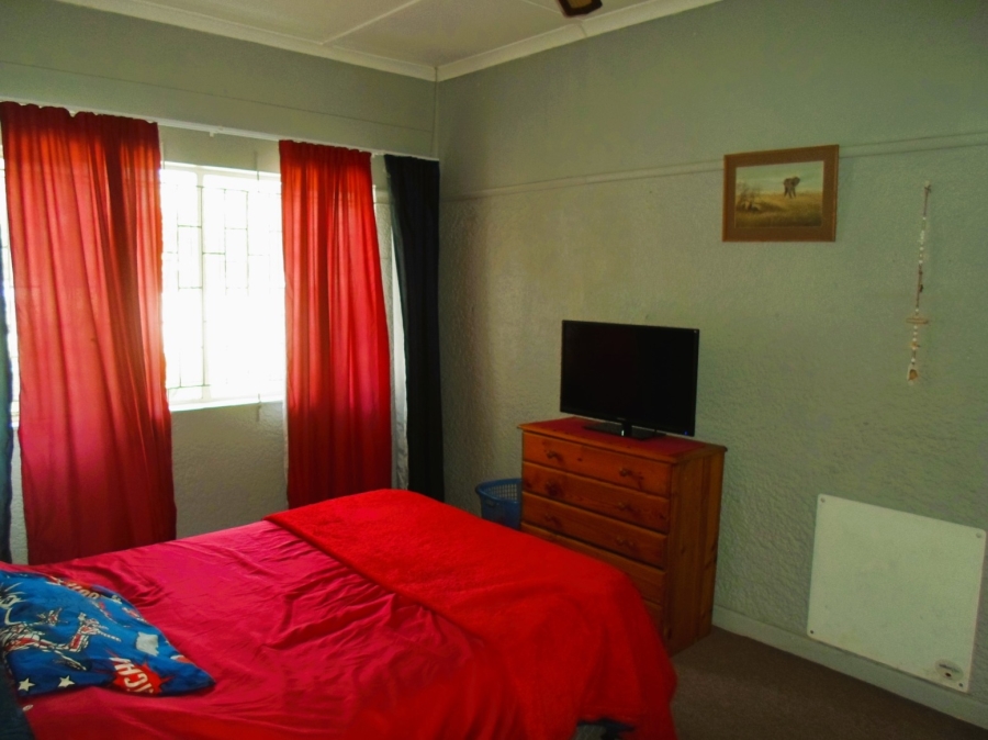 3 Bedroom Property for Sale in Rouxpark Western Cape